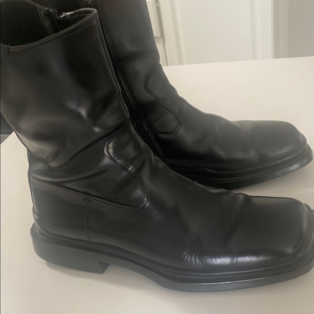 Prada Men's Black Leather Boots Size 7 Retail for $1590 - Picture 6 of 16